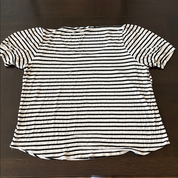 nine britton Black & White Striped Scoop Neck Tee - Picture 3 of 3